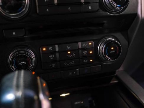 Used 2015 Ford F150 Platinum w/ Equipment Group 701A Luxury AWD/4WD image 25