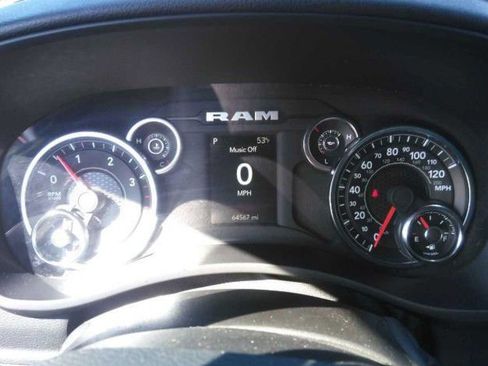 Used 2024 RAM 3500 Big Horn AWD/4WD image 2