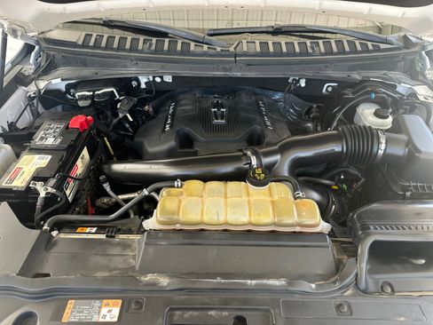 Used 2019 Lincoln Navigator L Reserve w/ Cargo Package AWD/4WD image 19