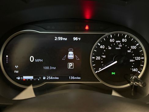 Used 2025 Nissan Versa SV w/ Trunk Package FWD image 20