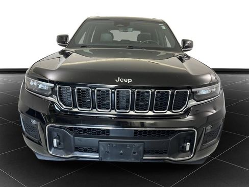 Used 2022 Jeep Grand Cherokee Overland w/ Luxury Tech Group IV AWD/4WD image 8