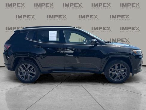 Used 2025 Jeep Compass Limited w/ High Altitude Package AWD/4WD image 5