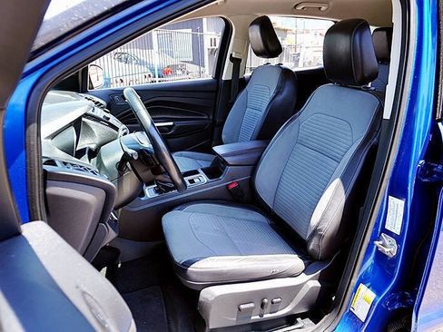 Used 2018 Ford Escape SE w/ SE Sport Appearance Package FWD image 15
