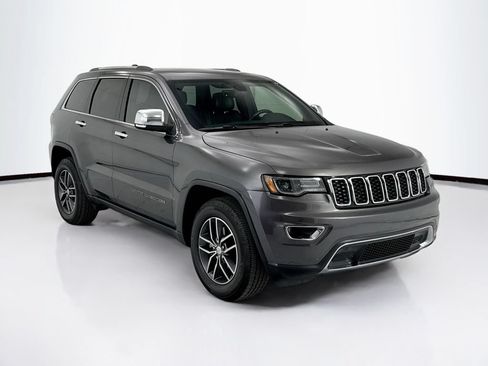 Used 2017 Jeep Grand Cherokee Limited w/ Luxury Group II RWD image 3