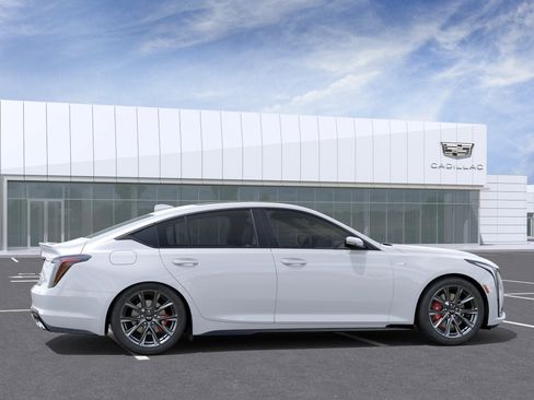 New 2026 Cadillac CT5 V AWD/4WD image 5