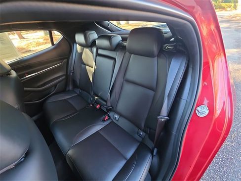 Used 2023 MAZDA MAZDA3 s image 23