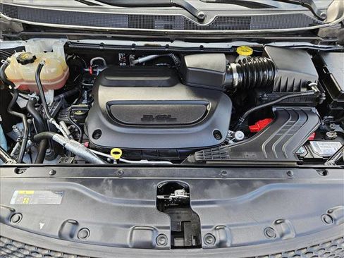 Used 2019 Chrysler Pacifica Touring Plus w/ S Appearance Package image 22