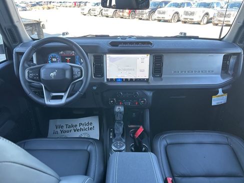 New 2025 Ford Bronco Outer Banks w/ Sasquatch Package image 20