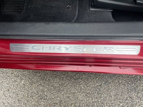 Used 2014 Chrysler 300 C image 19