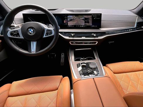 Certified 2026 BMW X7 xDrive40i w/ M Sport Package AWD/4WD image 16
