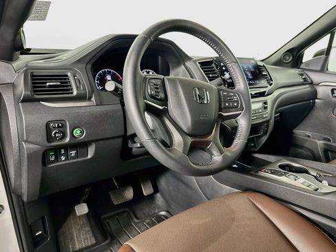 Used 2025 Honda Ridgeline RTL image 10