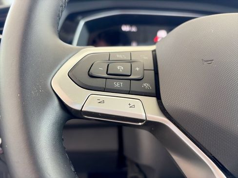 Certified 2023 Volkswagen Jetta SE FWD image 15