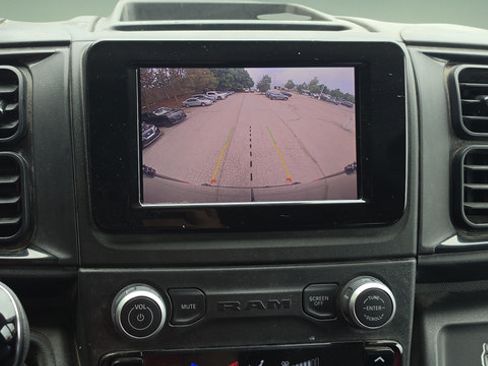 Used 2025 RAM ProMaster 2500 FWD image 17
