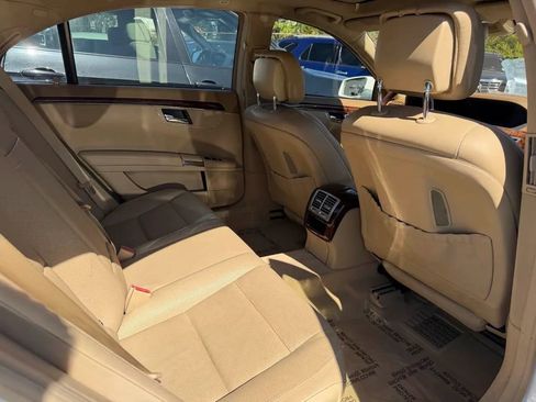 Used 2011 Mercedes-Benz S 550 image 21