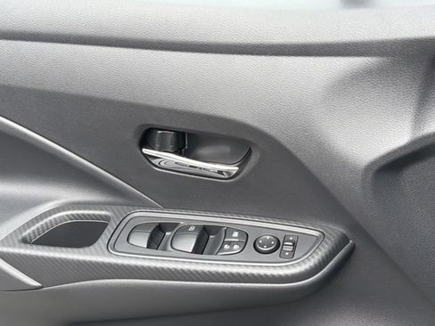 Used 2025 Nissan Versa SV w/ Trunk Package FWD image 25