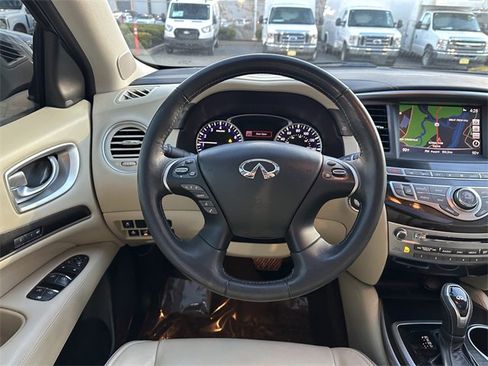 Used 2019 INFINITI QX60 Luxe w/ Essential Package image 14