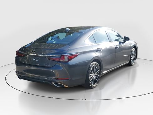 Certified 2023 Lexus ES 350 w/ Premium Package image 7