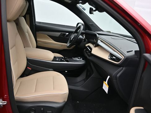 New 2026 Buick Enclave Preferred w/ Power Package AWD/4WD image 11