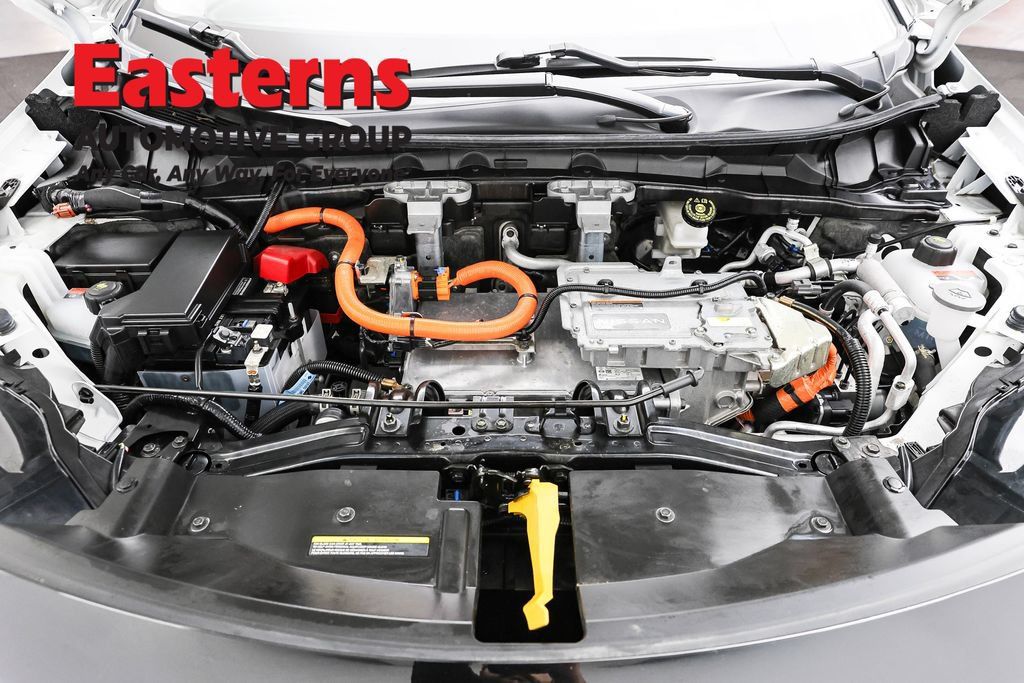 Used 2023 Nissan Ariya FWD image 7