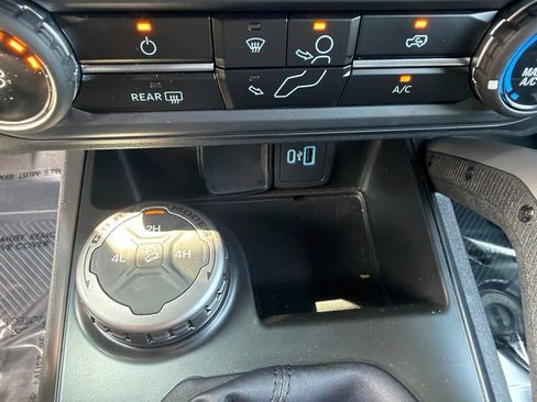 Used 2024 Ford Bronco Big Bend AWD/4WD image 28
