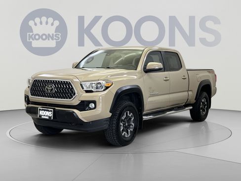 Used 2018 Toyota Tacoma TRD Off-Road w/ Technology Package AWD/4WD image 1