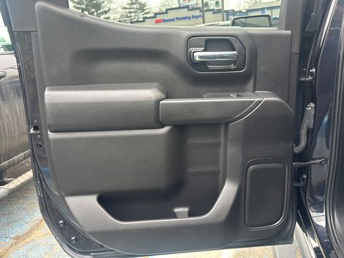 Used 2022 Chevrolet Silverado 1500 Custom Trail Boss image 21