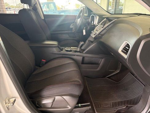 Used 2016 Chevrolet Equinox LS FWD image 22