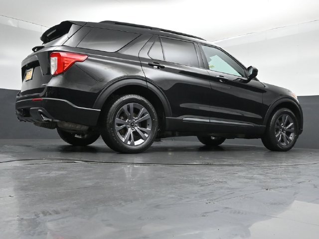 Certified 2024 Ford Explorer XLT w/ Equipment Group 202A AWD/4WD image 45