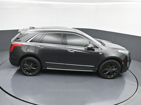 Used 2017 Cadillac XT5 Premium Luxury FWD image 40