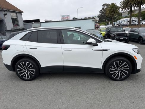 Used 2023 Volkswagen ID.4 Pro S Plus AWD/4WD image 4