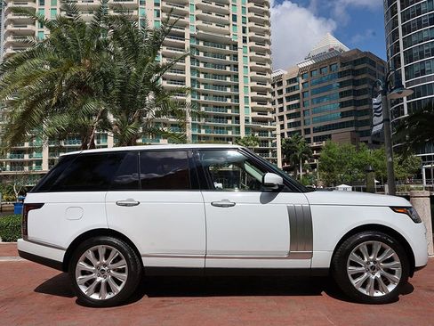 Used 2015 Land Rover Range Rover Supercharged image 3