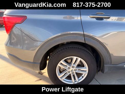 Used 2023 Ford Explorer XLT w/ Equipment Group 202A image 10