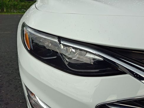 Used 2022 Chevrolet Malibu LS w/ Driver Confidence Package II FWD image 27