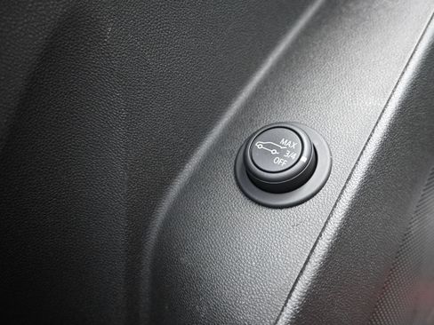Certified 2023 Chevrolet Equinox RS FWD image 26