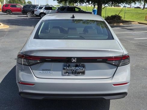 Used 2025 Honda Accord SE image 3