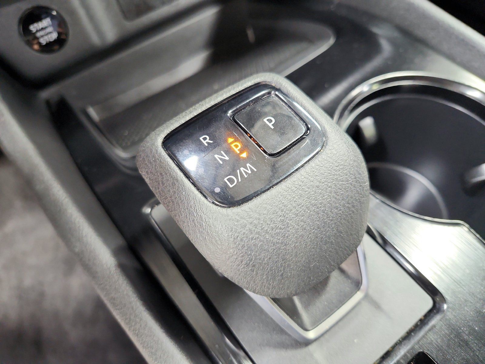 Used 2025 Nissan Rogue SV AWD/4WD image 17