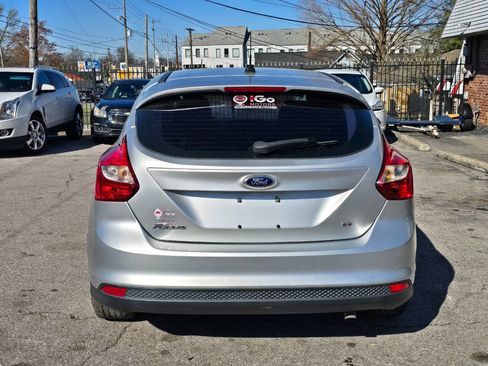 Used 2012 Ford Focus SE FWD image 7
