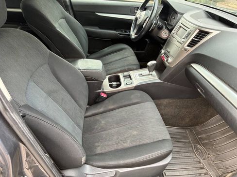 Used 2014 Subaru Outback 2.5i Premium AWD/4WD image 10