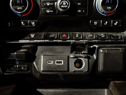 Used 2022 Chevrolet Silverado 2500 LTZ w/ LTZ Convenience Package image 25