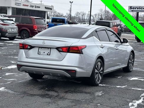 Used 2021 Nissan Altima 2.5 SV FWD image 29