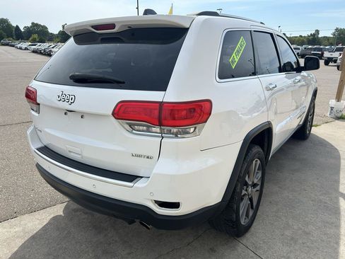 Used 2018 Jeep Grand Cherokee Limited AWD/4WD image 5