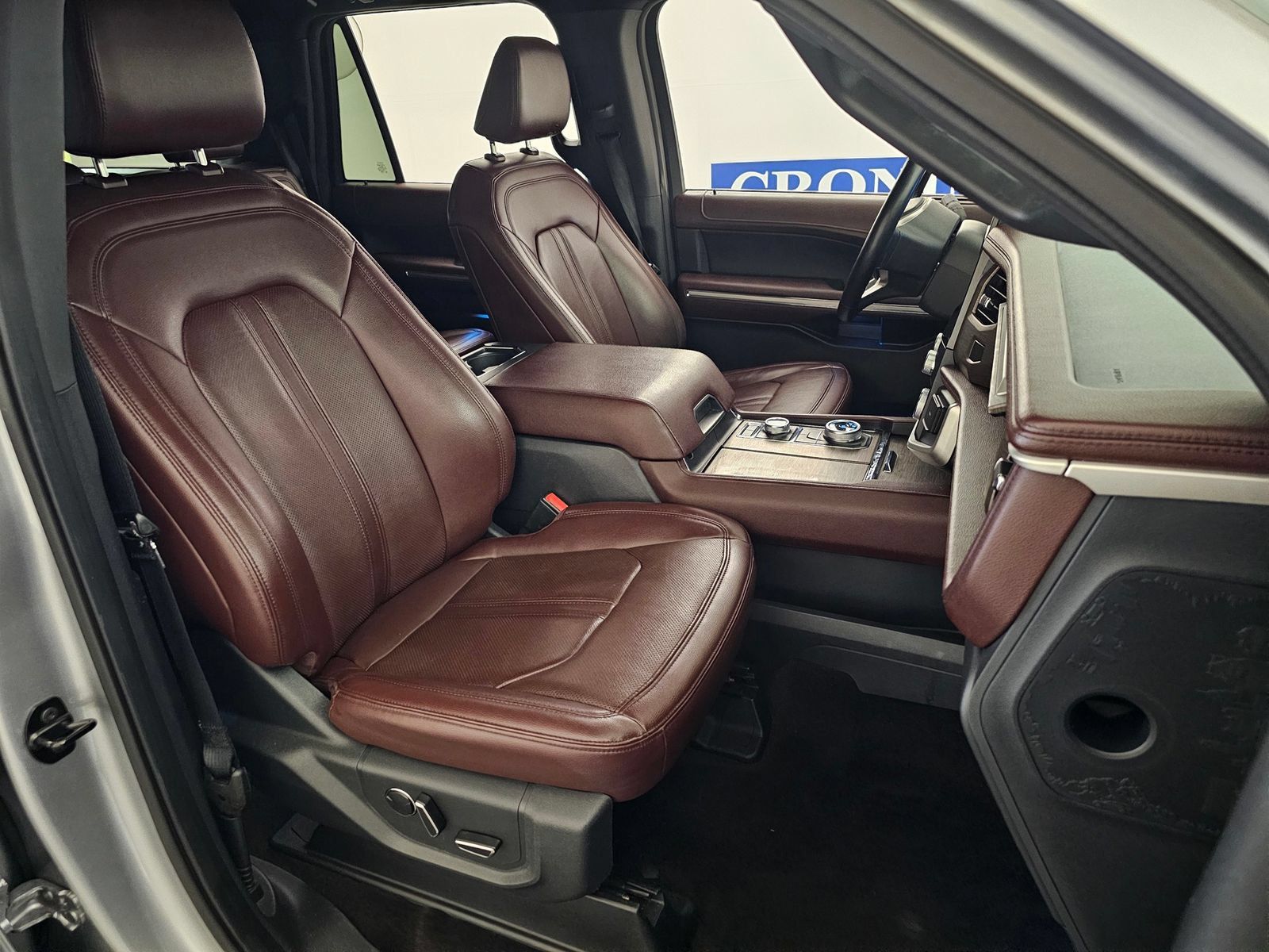 Used 2022 Ford Expedition Max Limited AWD/4WD image 23