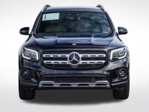 Used 2023 Mercedes-Benz GLB 250 image 2