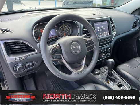 Used 2022 Jeep Cherokee Latitude Lux w/ Sun & Sound Group image 6