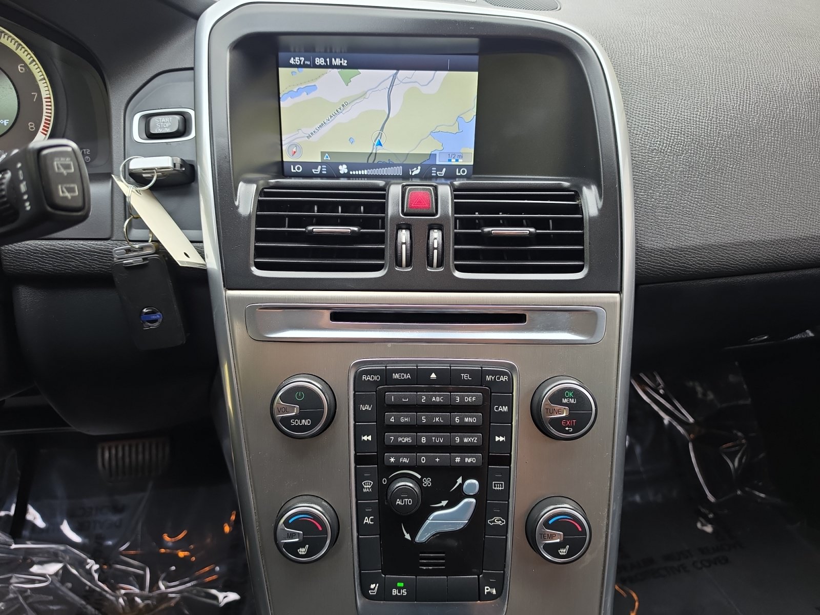 Used 2012 Volvo XC60 3.2 Premier AWD/4WD image 11
