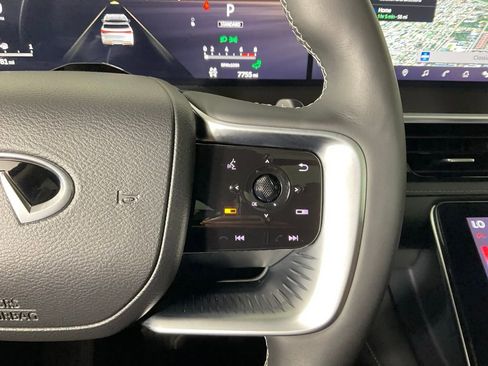 Used 2025 INFINITI QX80 Luxe image 27