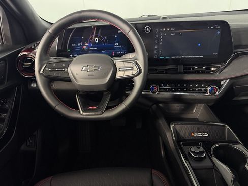 Used 2025 Chevrolet Equinox RS w/ Safety and Technology Package FWD image 13