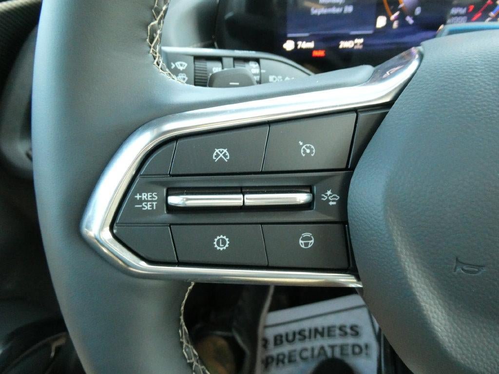 New 2027 Chevrolet Traverse Z71 w/ Enhanced Driving Package AWD/4WD image 21