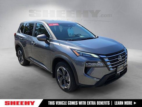 Certified 2025 Nissan Rogue SV AWD/4WD image 1