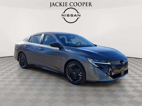 New 2026 Nissan Sentra SR w/ Floor Mat Package FWD image 7